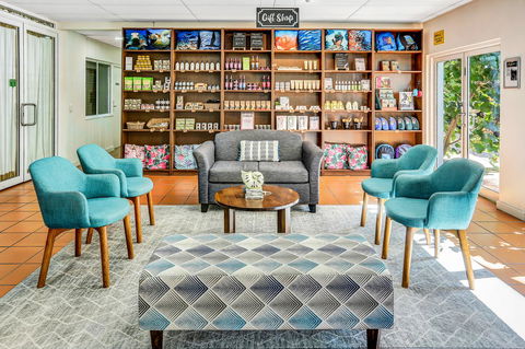 Coral Tree Inn - Accommodation QLD 7