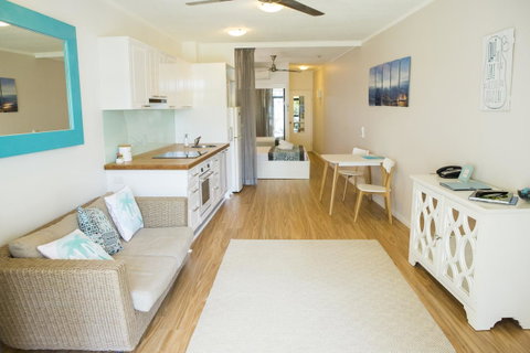 Amaroo At Trinity - Accommodation QLD 23