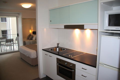 Allegro Apartments - Accommodation QLD 7