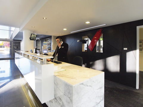 Oaks Townsville Metropole Hotel - Accommodation QLD 2