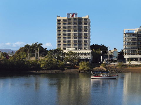 Oaks Townsville Metropole Hotel - Accommodation QLD 4