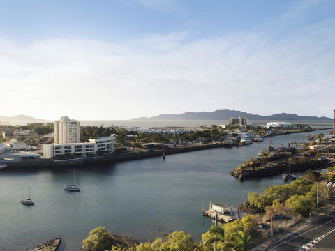 Oaks Townsville Metropole Hotel - Accommodation QLD 3