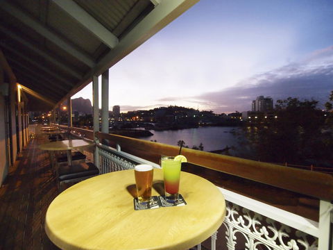 Oaks Townsville Metropole Hotel - Accommodation QLD 7