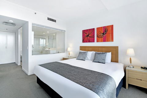 ULTIQA Freshwater Point Resort - Accommodation QLD 13