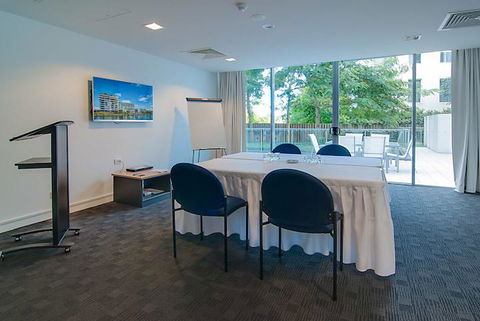 ULTIQA Freshwater Point Resort - Accommodation QLD 2