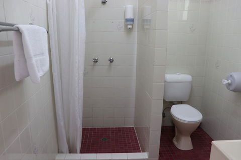 YAL Cairns - A Motel That Makes A Difference - Accommodation QLD 27