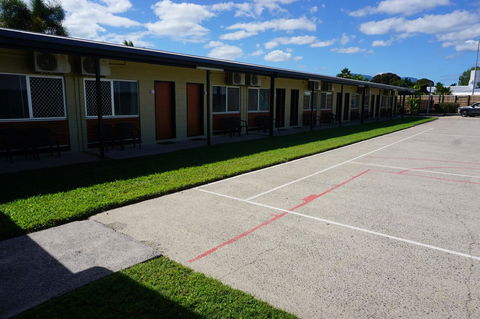 YAL Cairns - A Motel That Makes A Difference - Accommodation QLD 41