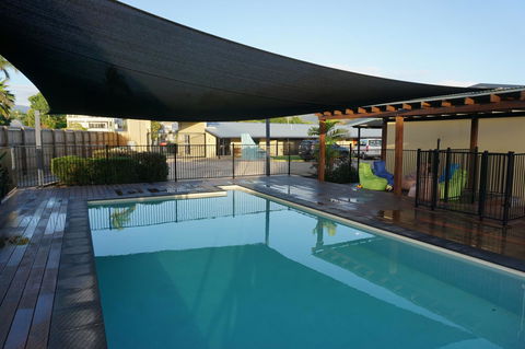 YAL Cairns - A Motel That Makes A Difference - Accommodation QLD 28