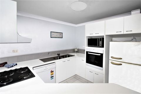 Key Largo Holiday Apartments - Accommodation QLD 6