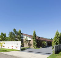 Marcol Place Holiday Apartments - Accommodation QLD