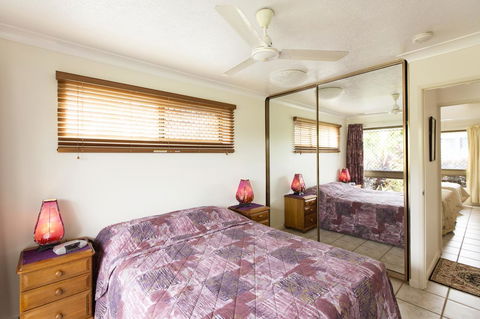 Marcol Place Holiday Apartments - Accommodation QLD 10