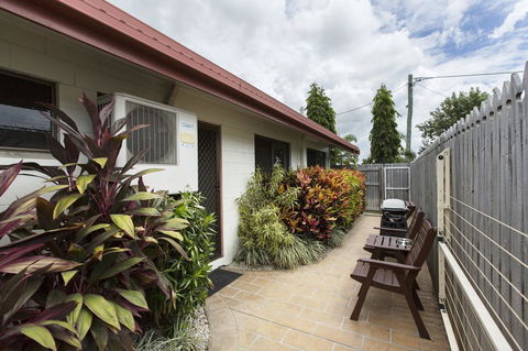 Marcol Place Holiday Apartments - Accommodation QLD 8