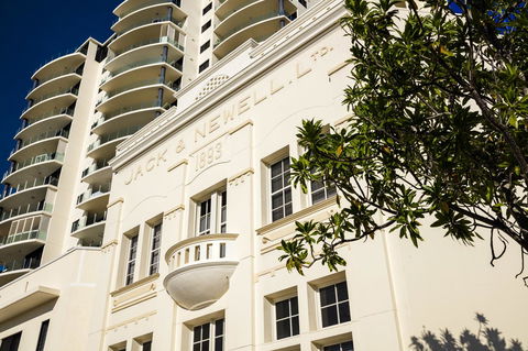 Jack And Newell Holiday Apartments - Accommodation QLD 12