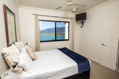 Jack And Newell Holiday Apartments - Accommodation QLD 23
