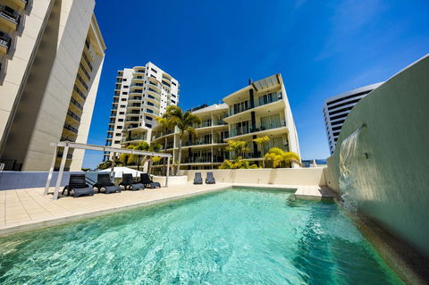Jack And Newell Holiday Apartments - Accommodation QLD 10