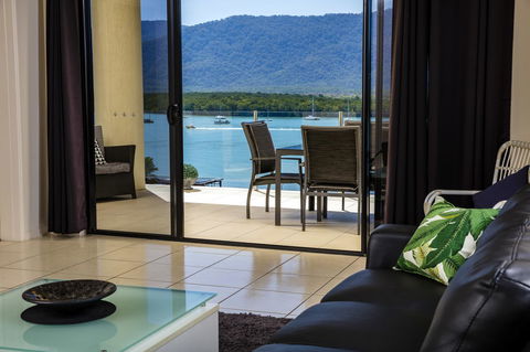 Jack And Newell Holiday Apartments - Accommodation QLD 1