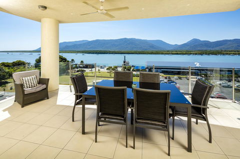 Jack And Newell Holiday Apartments - Accommodation QLD 28