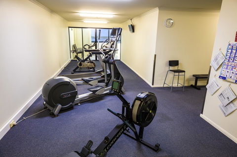 Jack And Newell Holiday Apartments - Accommodation QLD 17
