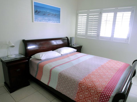 Cylinder Beach Mooloomba Unit 3 - Accommodation QLD 7