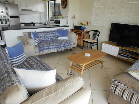 Cylinder Beach Mooloomba Unit 3 - Accommodation QLD 4