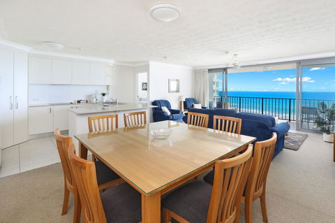 Majorca Isle Beachside Resort - Accommodation QLD 2