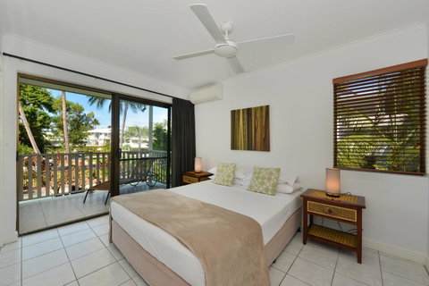 Tropical Reef Apartments - Accommodation QLD 15