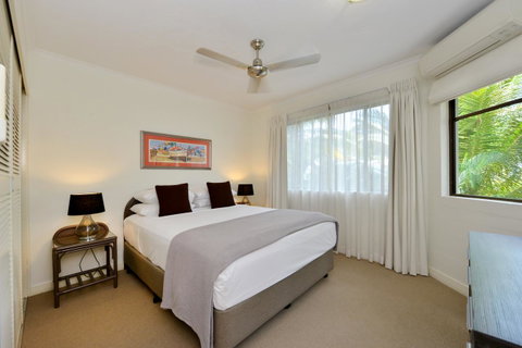 Tropical Reef Apartments - Accommodation QLD 12