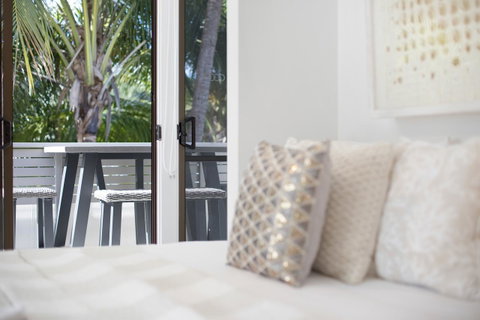 Tropical Reef Apartments - Accommodation QLD 2