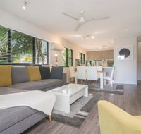 Tropical Reef Apartments - Accommodation QLD