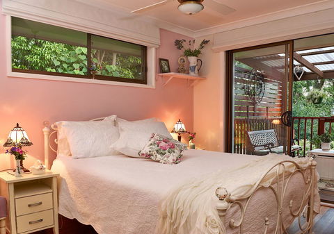 Manitzky Magic -B&B Home With Heart - Accommodation QLD 0