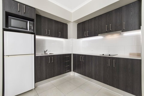 Sunshine Tower Hotel - Accommodation QLD 21