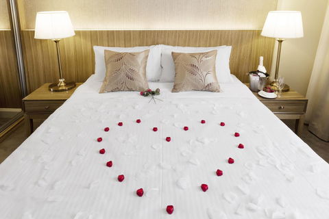 Hotel Diana - Accommodation QLD 34