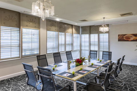 Hotel Diana - Accommodation QLD 12