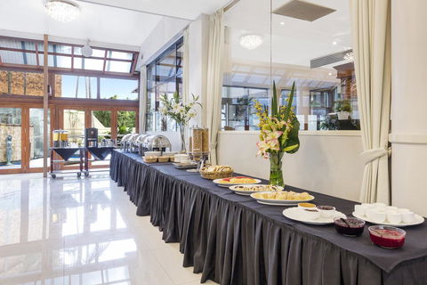 Hotel Diana - Accommodation QLD 6