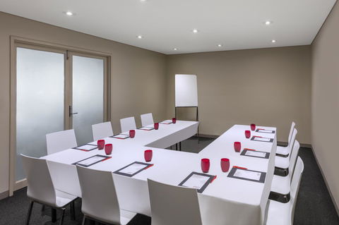 Mercure Brisbane Garden City - Accommodation QLD 19