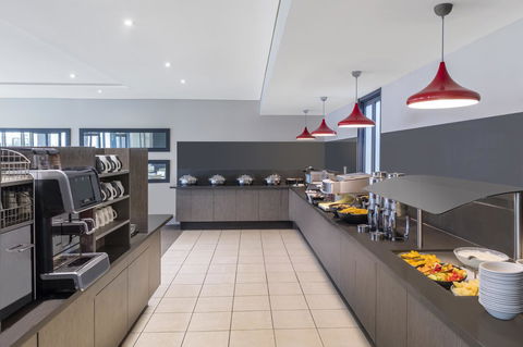 Mercure Brisbane Garden City - Accommodation QLD 33