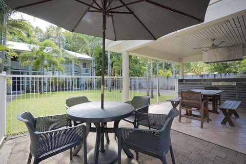 Tropical Nites Holiday Townhouses - Accommodation QLD 21