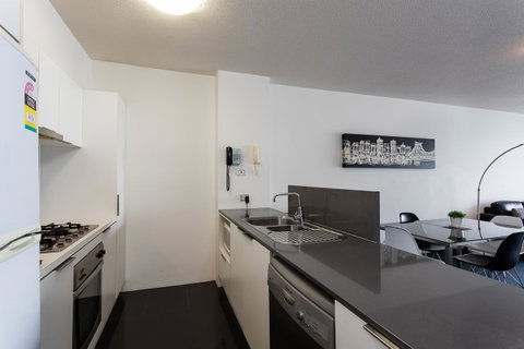 Oxygen Apartments - Accommodation QLD 11