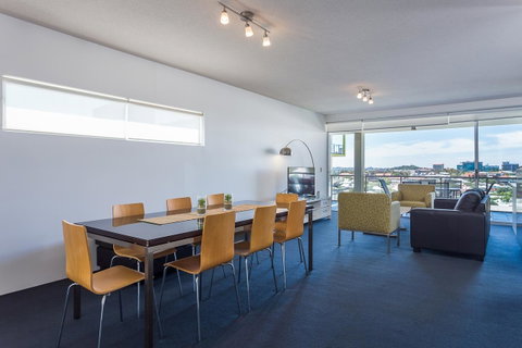 Oxygen Apartments - Accommodation QLD 6