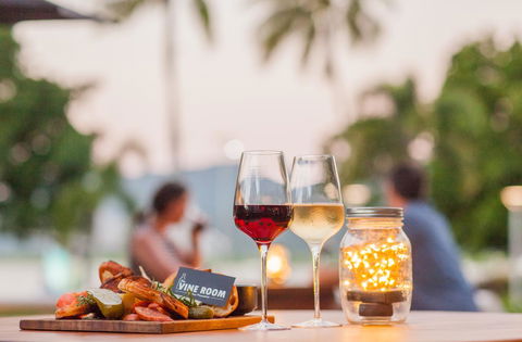 DoubleTree By Hilton Cairns - Accommodation QLD 8