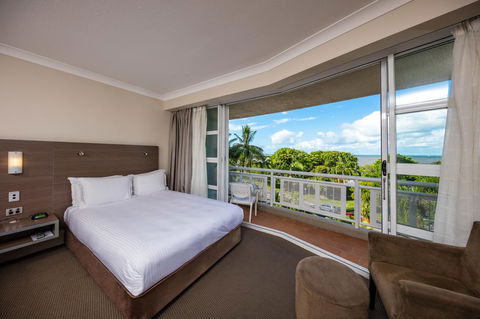 DoubleTree By Hilton Cairns - Accommodation QLD 27