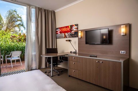 DoubleTree By Hilton Cairns - Accommodation QLD 33