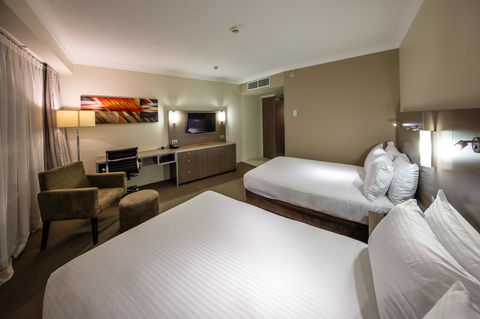 DoubleTree By Hilton Cairns - Accommodation QLD 13