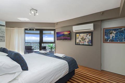 Burleigh Esplanade Apartments - Accommodation QLD 32