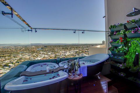 Burleigh Esplanade Apartments - Accommodation QLD 8