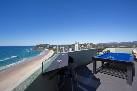 Burleigh Esplanade Apartments - Accommodation QLD 3