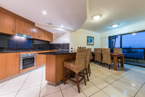 Paradise Penthouse At Waves - Airlie Beach - Accommodation QLD 4