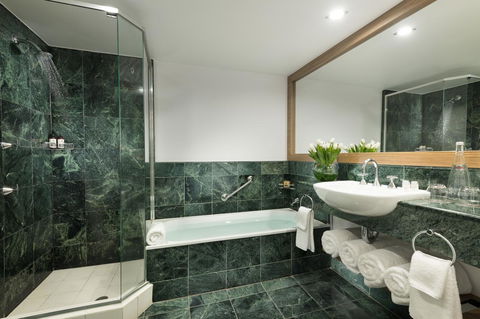 Sofitel Gold Coast Broadbeach - Accommodation QLD 2