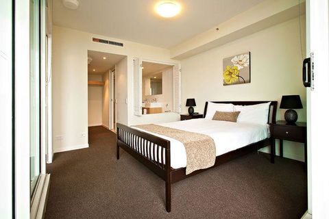 Lanai Riverside Apartments - Accommodation QLD 8