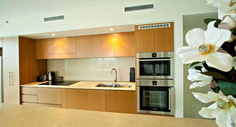 Lanai Riverside Apartments - Accommodation QLD 4